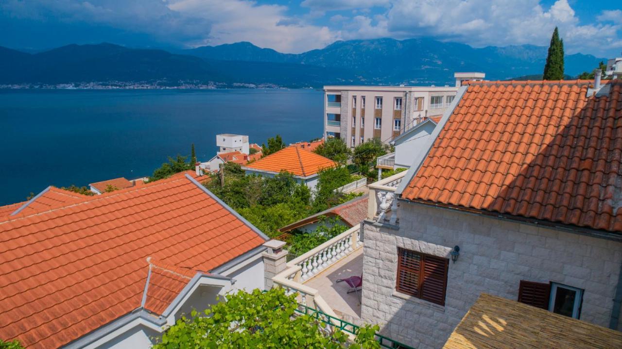 Ari Apartments Красичи Экстерьер фото