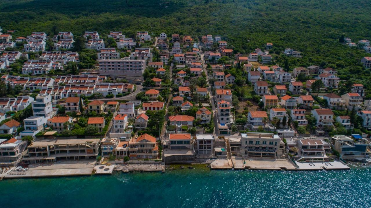 Ari Apartments Красичи Экстерьер фото