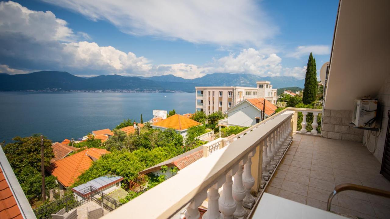 Ari Apartments Красичи Экстерьер фото