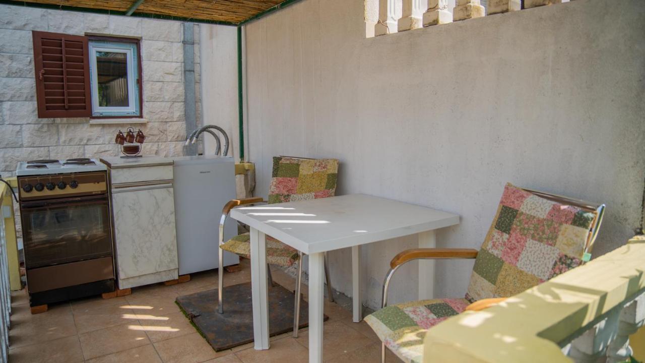 Ari Apartments Красичи Экстерьер фото