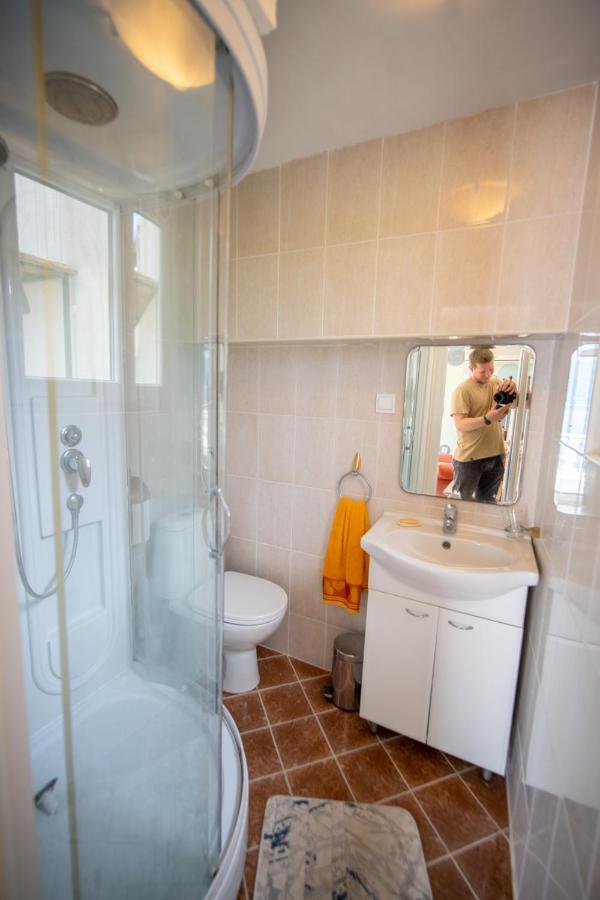 Ari Apartments Красичи Экстерьер фото